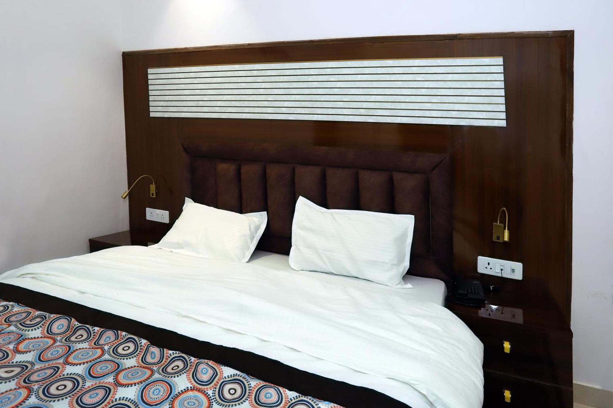 Vrindavan Guest House New Delhi Extérieur photo