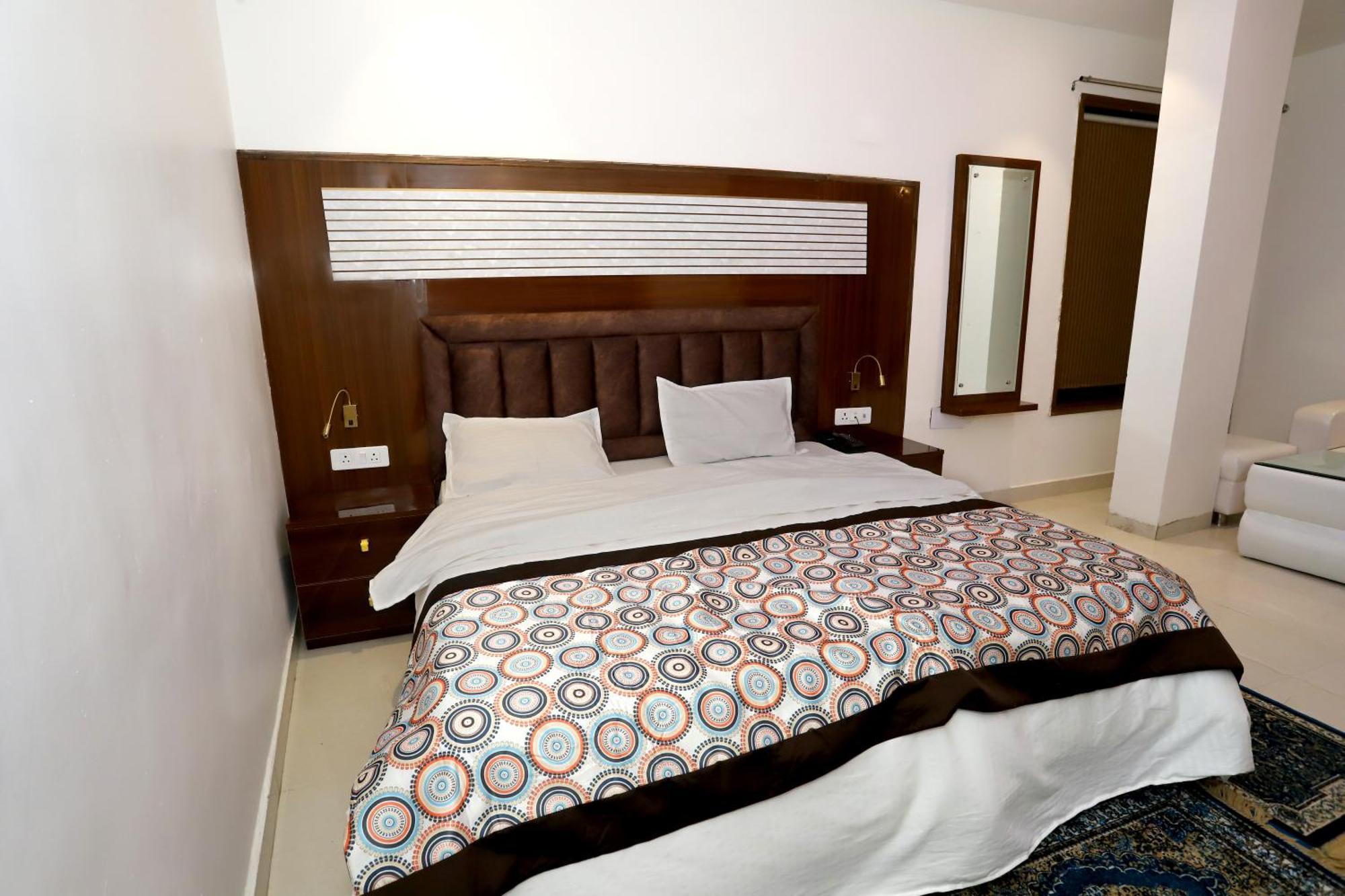 Vrindavan Guest House New Delhi Extérieur photo